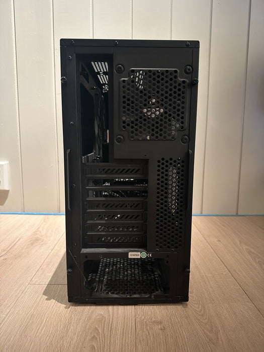 Corsair Carbide 200R Midi Tower Sort