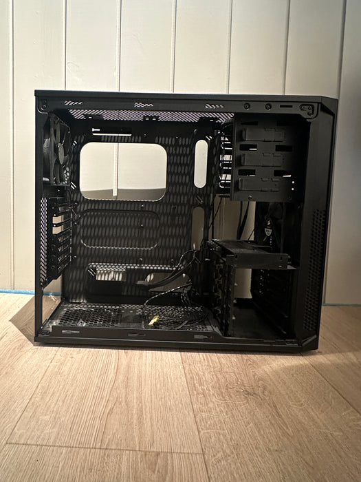 Corsair Carbide 200R Midi Tower Sort